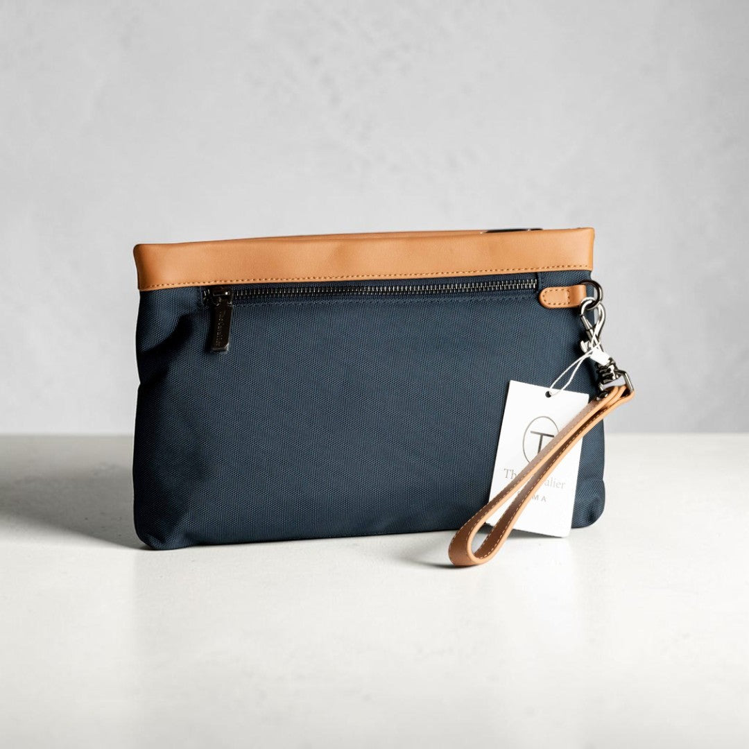 Pochette in Tessuto e Pelle Blu Navy